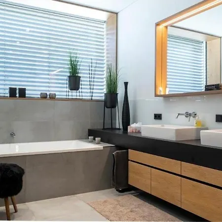 Luxus Design Chalet Sonnrain ピーゼンドルフ