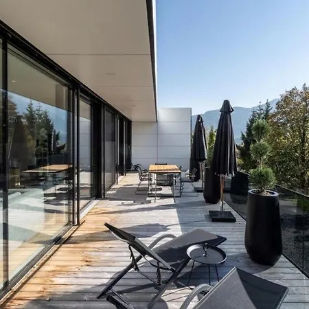Luxus Design Chalet Sonnrain ヴィラ ピーゼンドルフ