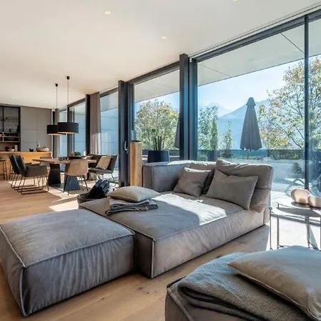 Luxus Design Chalet Sonnrain ヴィラ ピーゼンドルフ